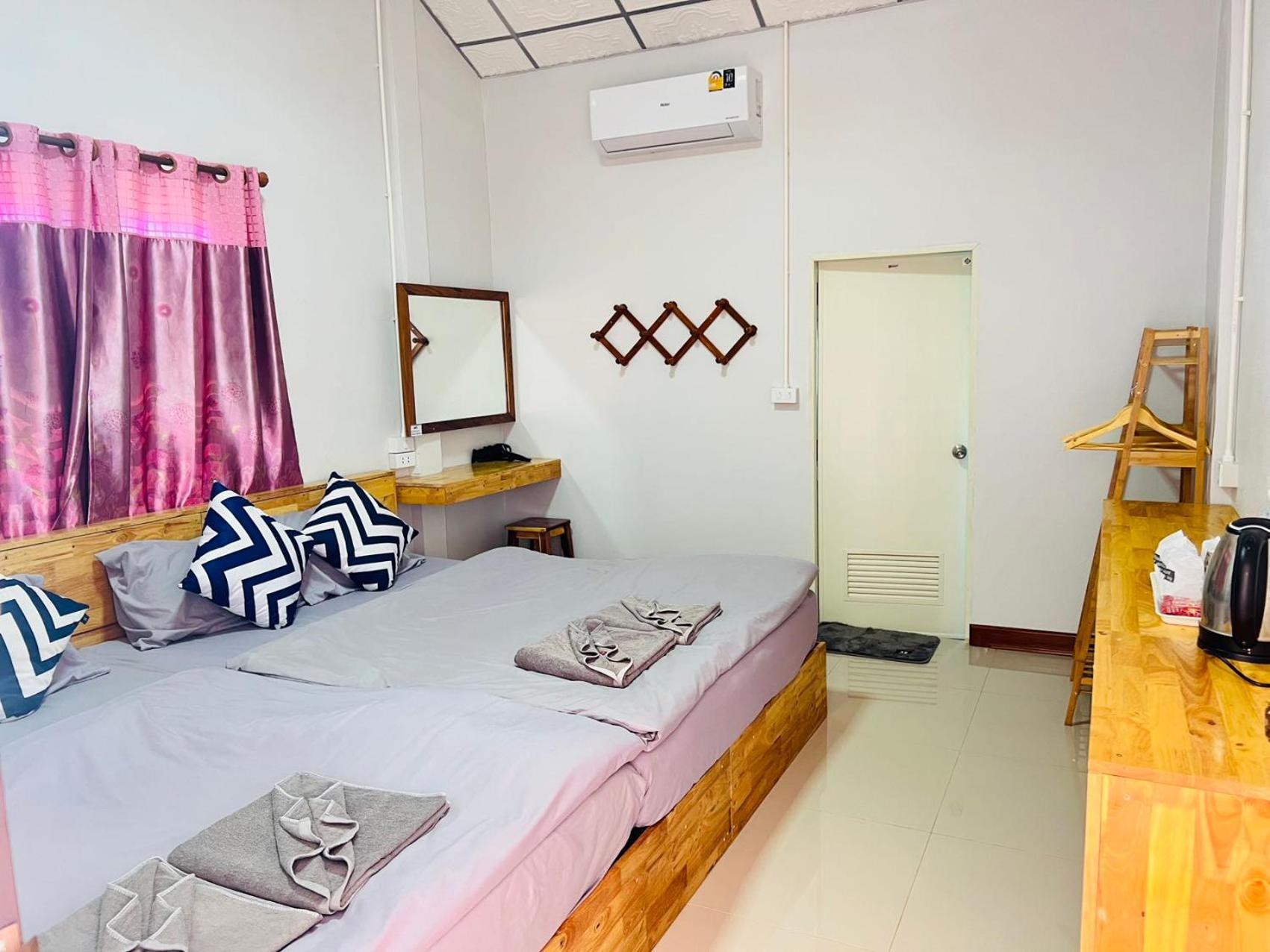Lungwang Guest House Ban Rak Thai Екстериор снимка
